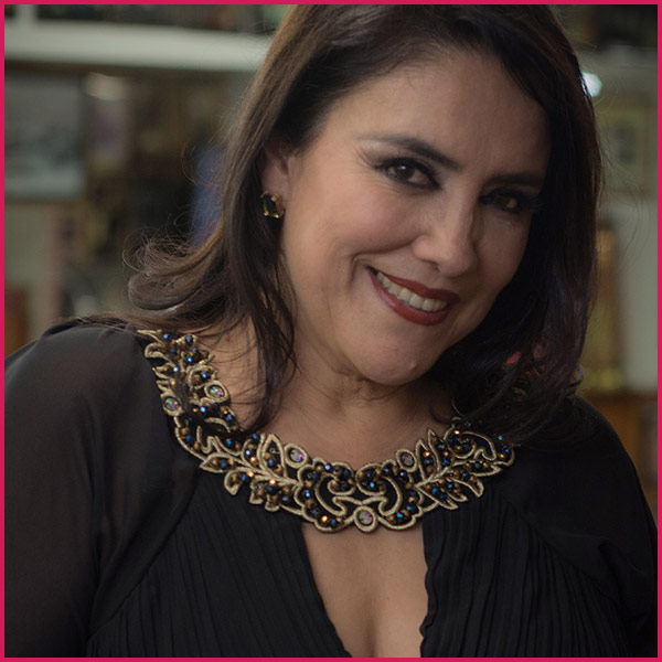 CARMEN ÚSUGA Cantante de Tango